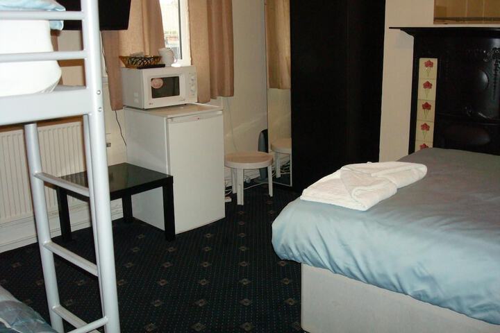 Room 11 of 29