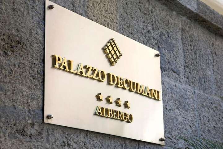 Hotel Entry