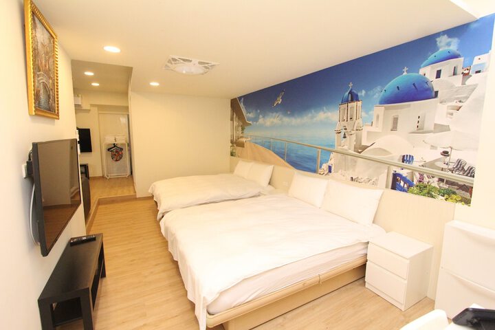 Room 143 of 246