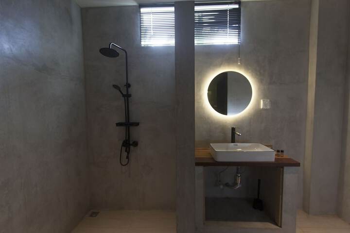 Room 59 of 105