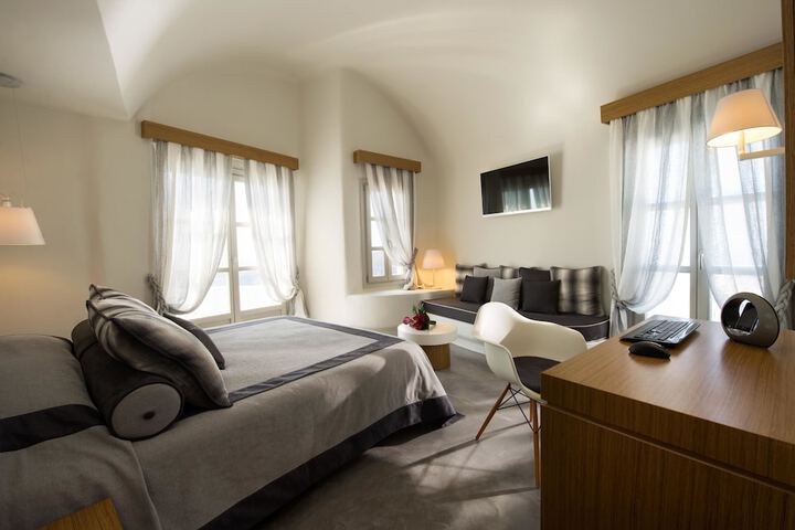 Room 5 of 40