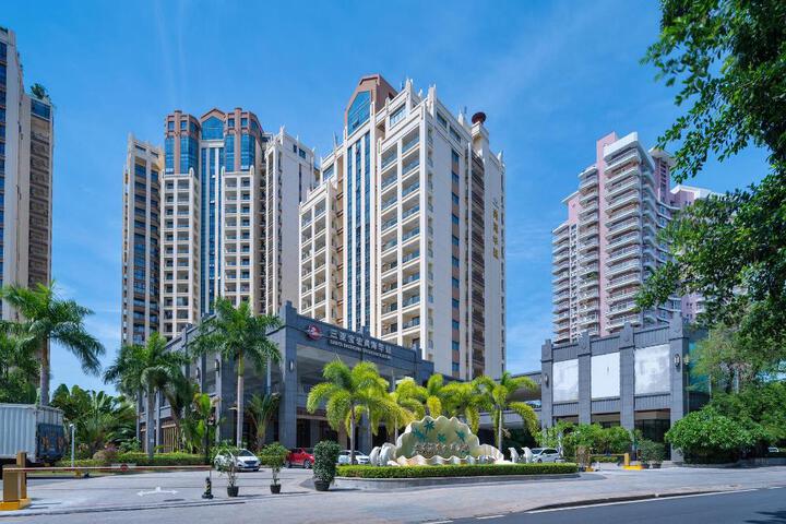 Sanya Shanghai Huating Boutique Resort Hotel