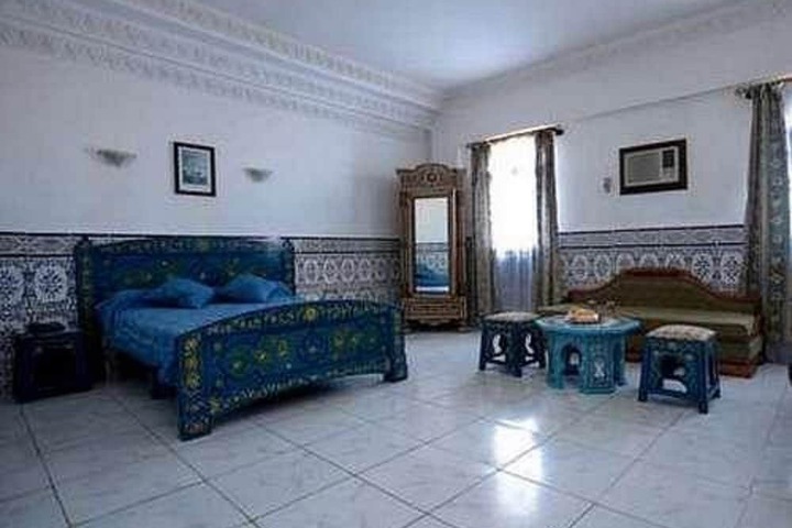 Room 4 of 38