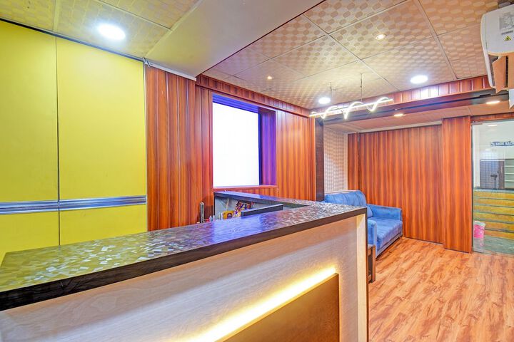Hotel Interior 4 of 26