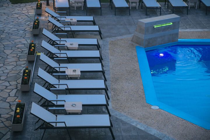 Sundeck 110 of 112