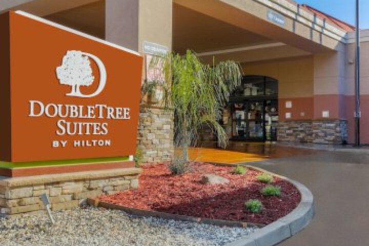 Image of Sunrise Hotel & Suites Rancho Cordova