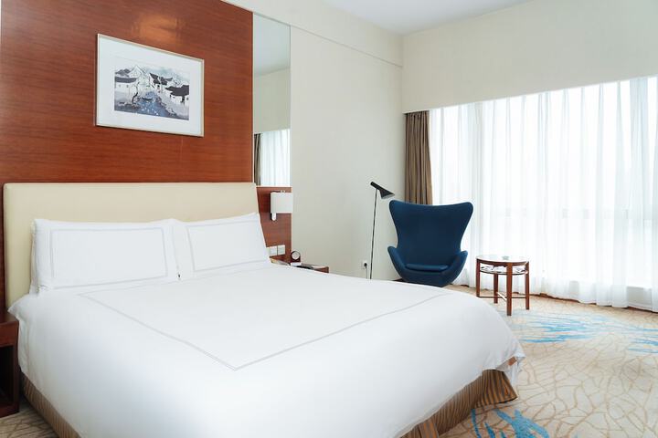 Room 14 of 49