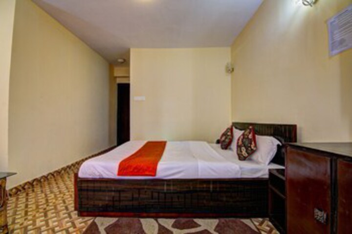 Room 16 of 34