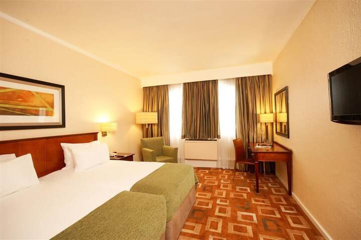 Room 20 of 60