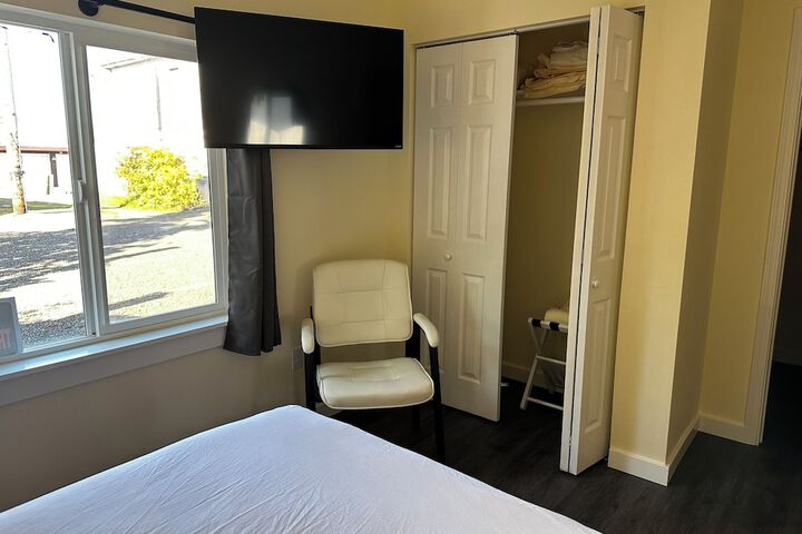 Room 21 of 80