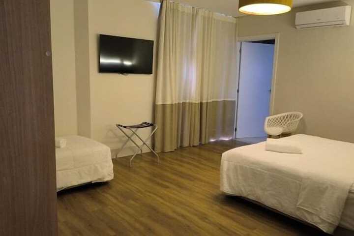 Room 26 of 43