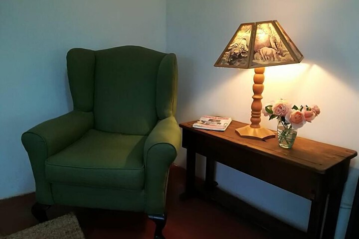 Room 10 of 14