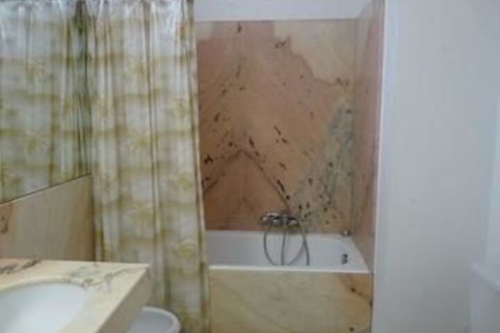 Room 7 of 22