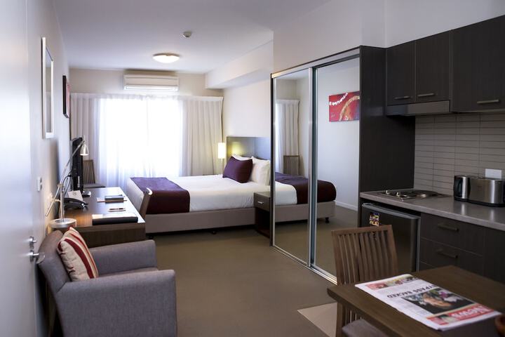 Room 11 of 36