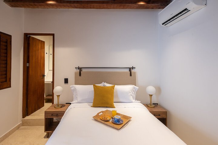 Room 7 of 23