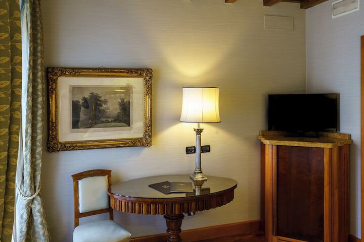 Room 62 of 117