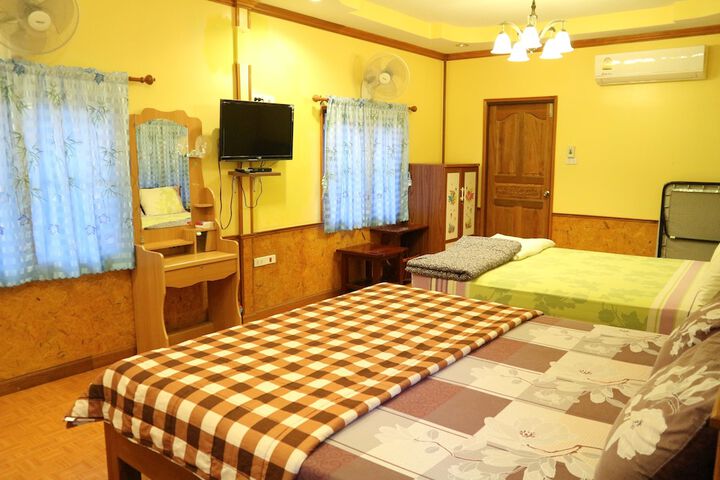 Room 8 of 96