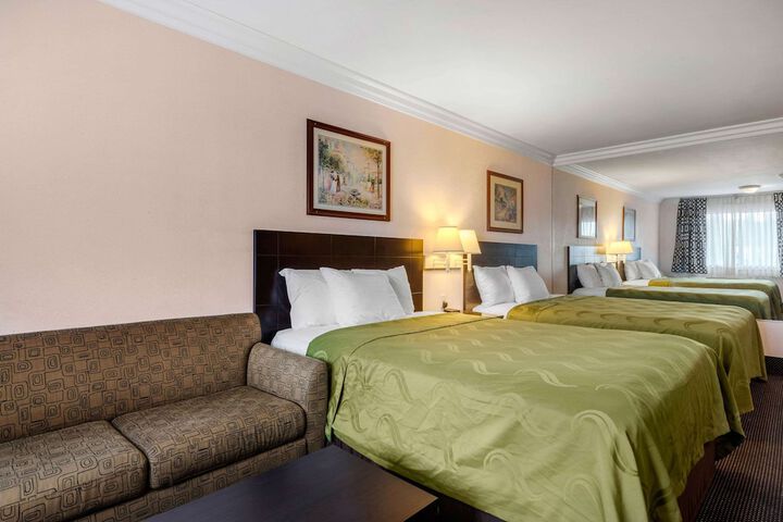 2 Double Beds (5 of 17)