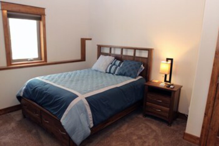 Room 12 of 14