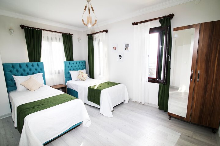 General 12 of 34