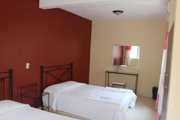 Room 4 of 44