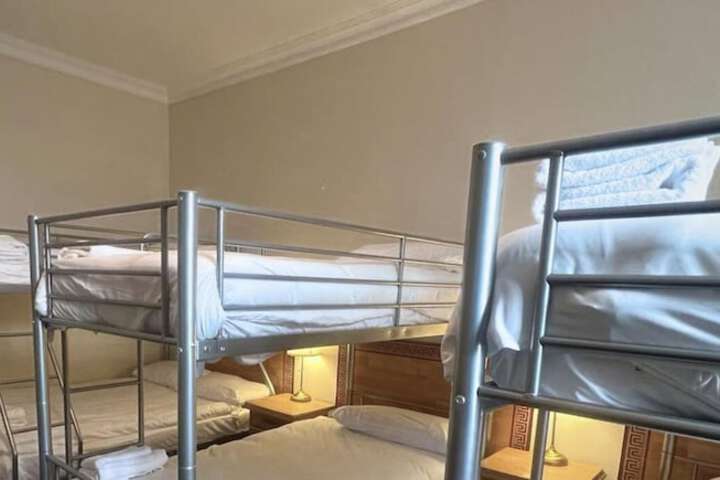 Room 3 of 18