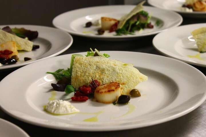 Dining 42 of 62