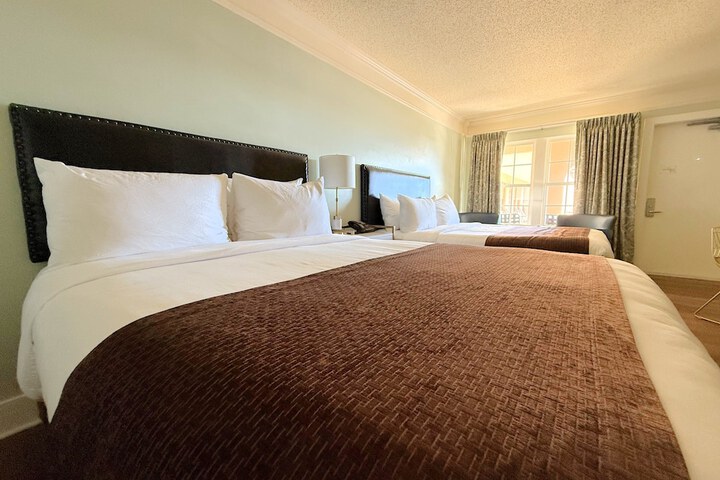 Room 41 of 61