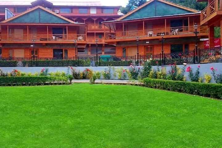 Hotel Exterior 17 of 23