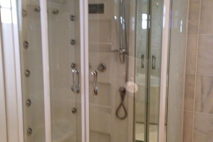 Room 104 of 114