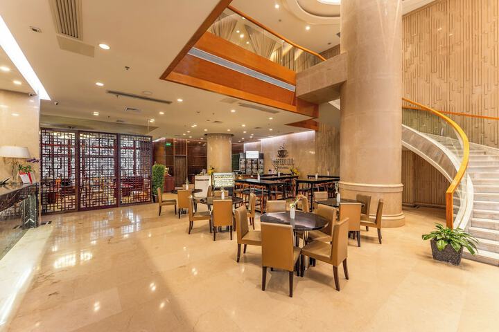 Hotel Interior 6 of 60
