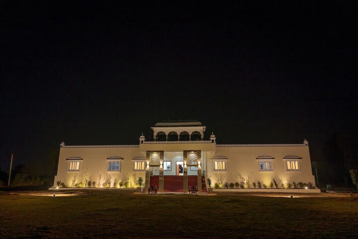 Exterior of Vardhan Resorts