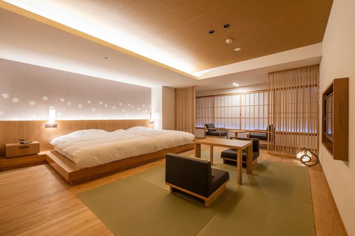 Room 8 of 60