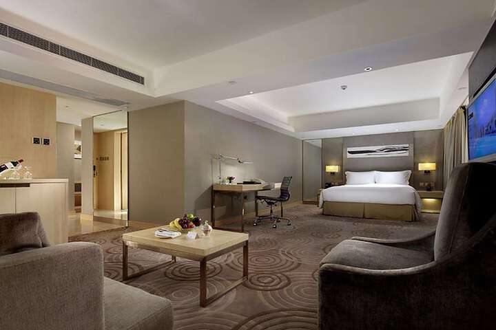 Room 18 of 61