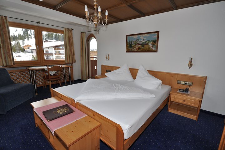 Room 7 of 29