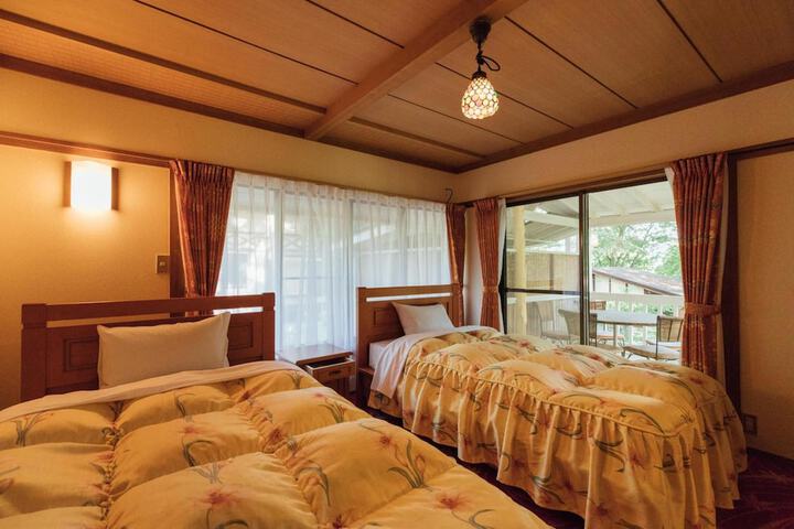 Room 9 of 61