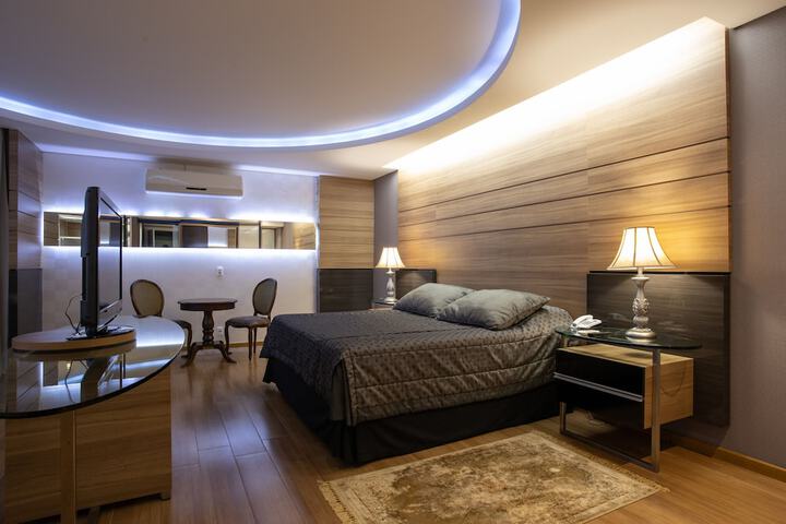 Room 19 of 111