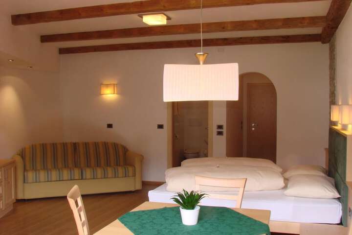 Room 7 of 52