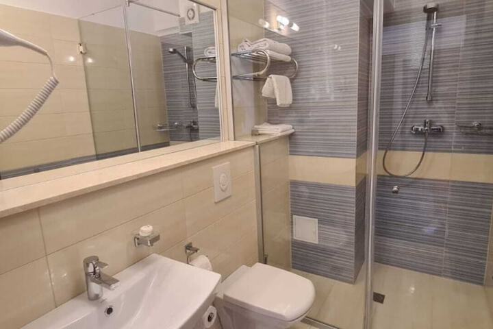 Room 20 of 21