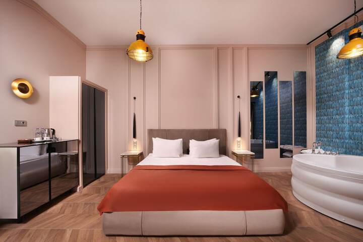 Room 13 of 56