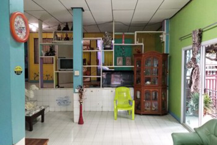 Room 14 of 50