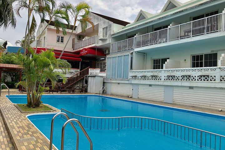 Pools & Facilities