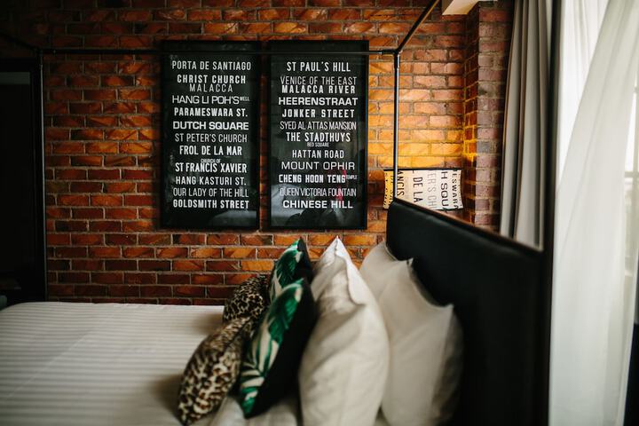 Room 10 of 47