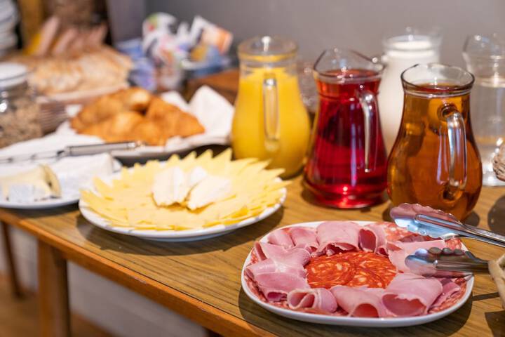 Dining Photos