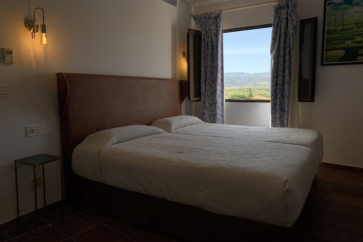Room 20 of 74