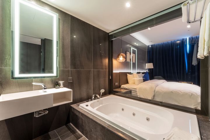 Room 45 of 55