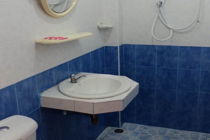 Room 15 of 24