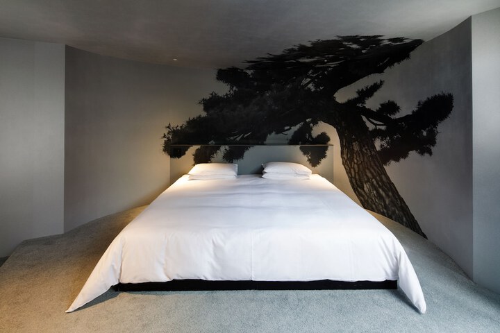 Room 10 of 89