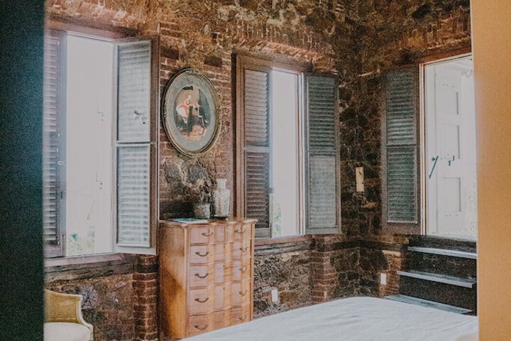Room 7 of 43