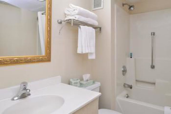 Room 2 of 46